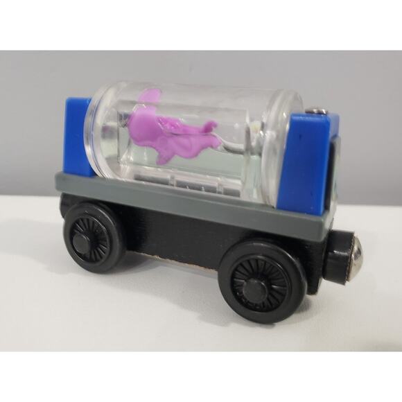 Thomas‎ & Friends Wooden Railway Aquarium Car Octopus - Picture 3 of 4